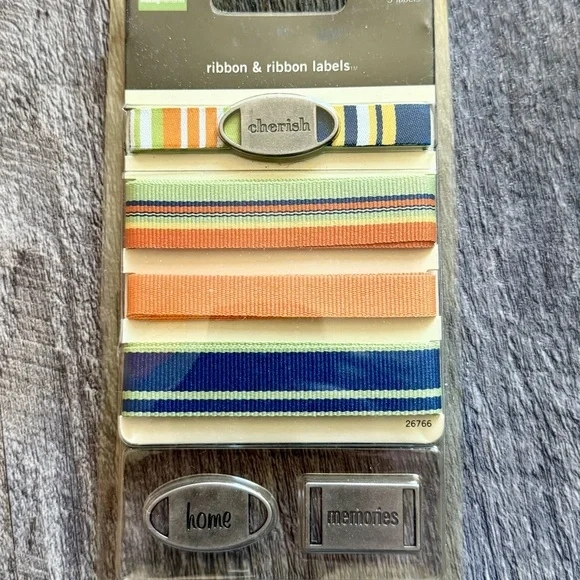 Assorted Ribbon and Ribbon Charms Set - Picture 5 of 10